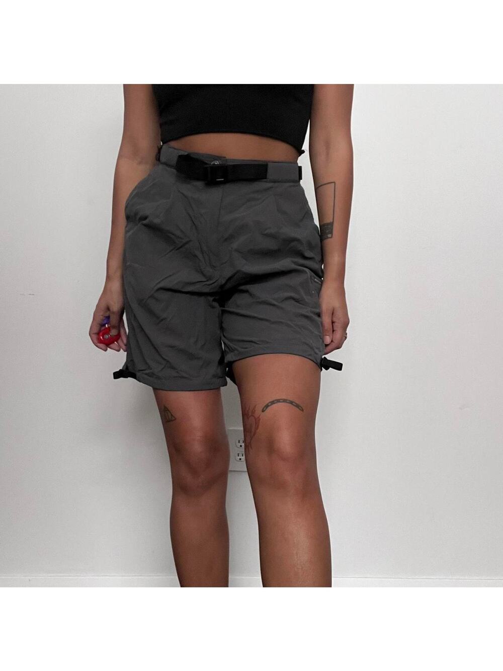 Gorpcore utility shorts grey cargo
